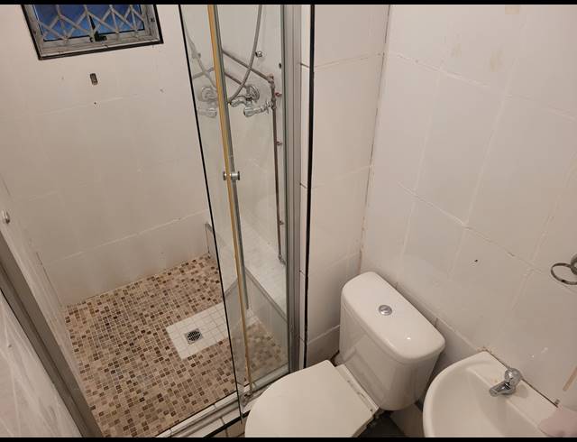 2 BEDROOM FLAT TO LET IN SHALLCROSS